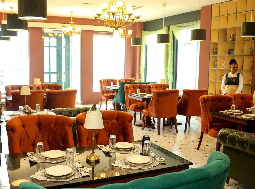 Boutique Café - 4