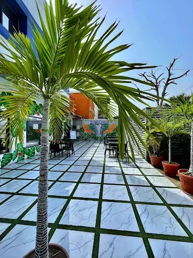 Indigo Bar Restaurant & Suites - 2