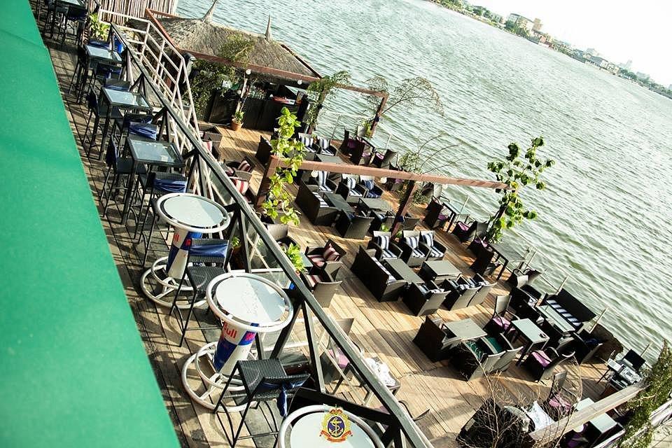 Sailors Lounge - 2