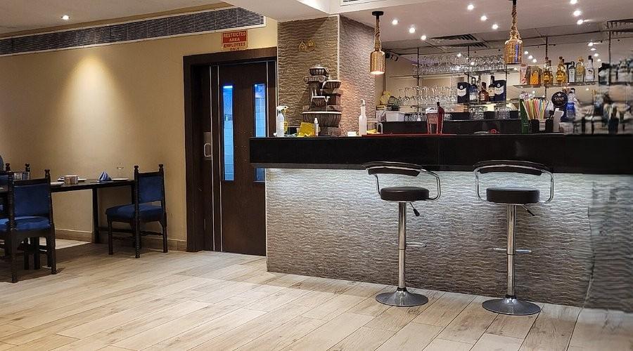 Sherlaton Restaurant - 1
