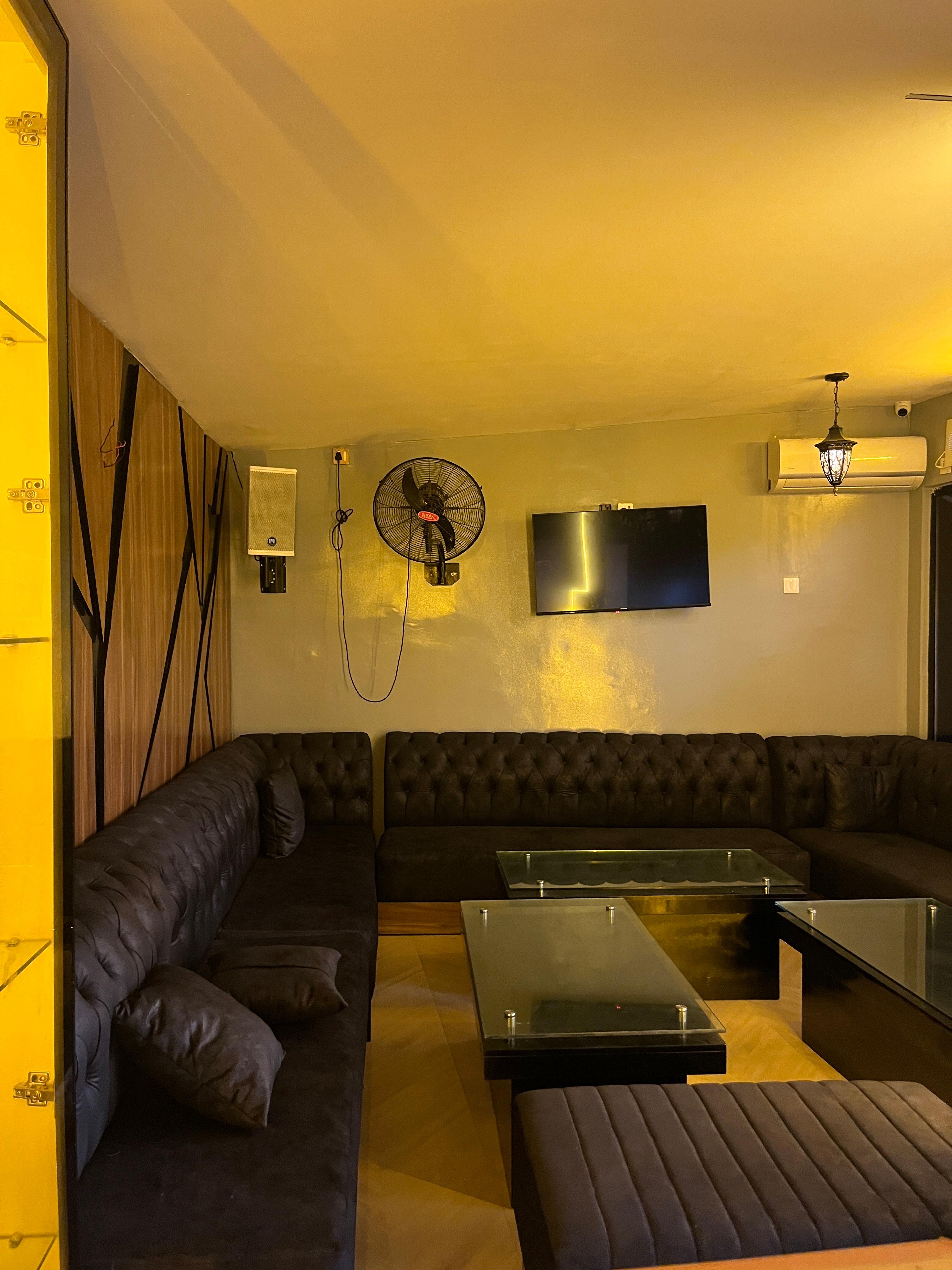 The Backroom Cafe - 4